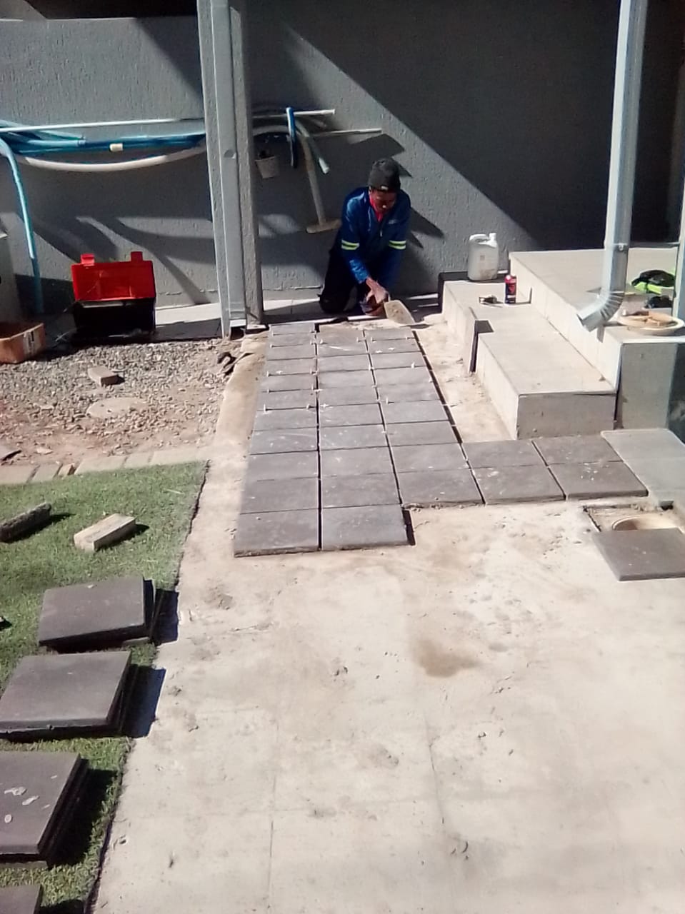 Re-grouting pools